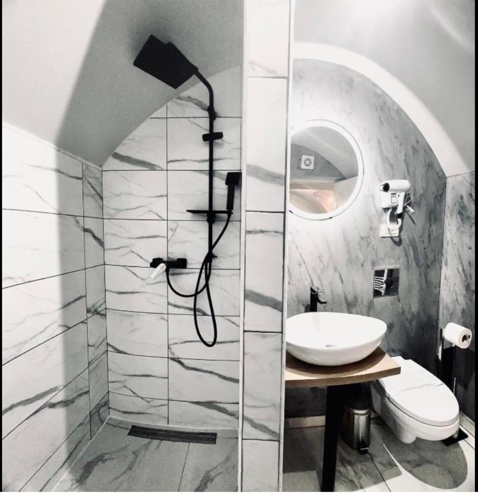 Stay Inn Central Brasov Apartments Luaran gambar