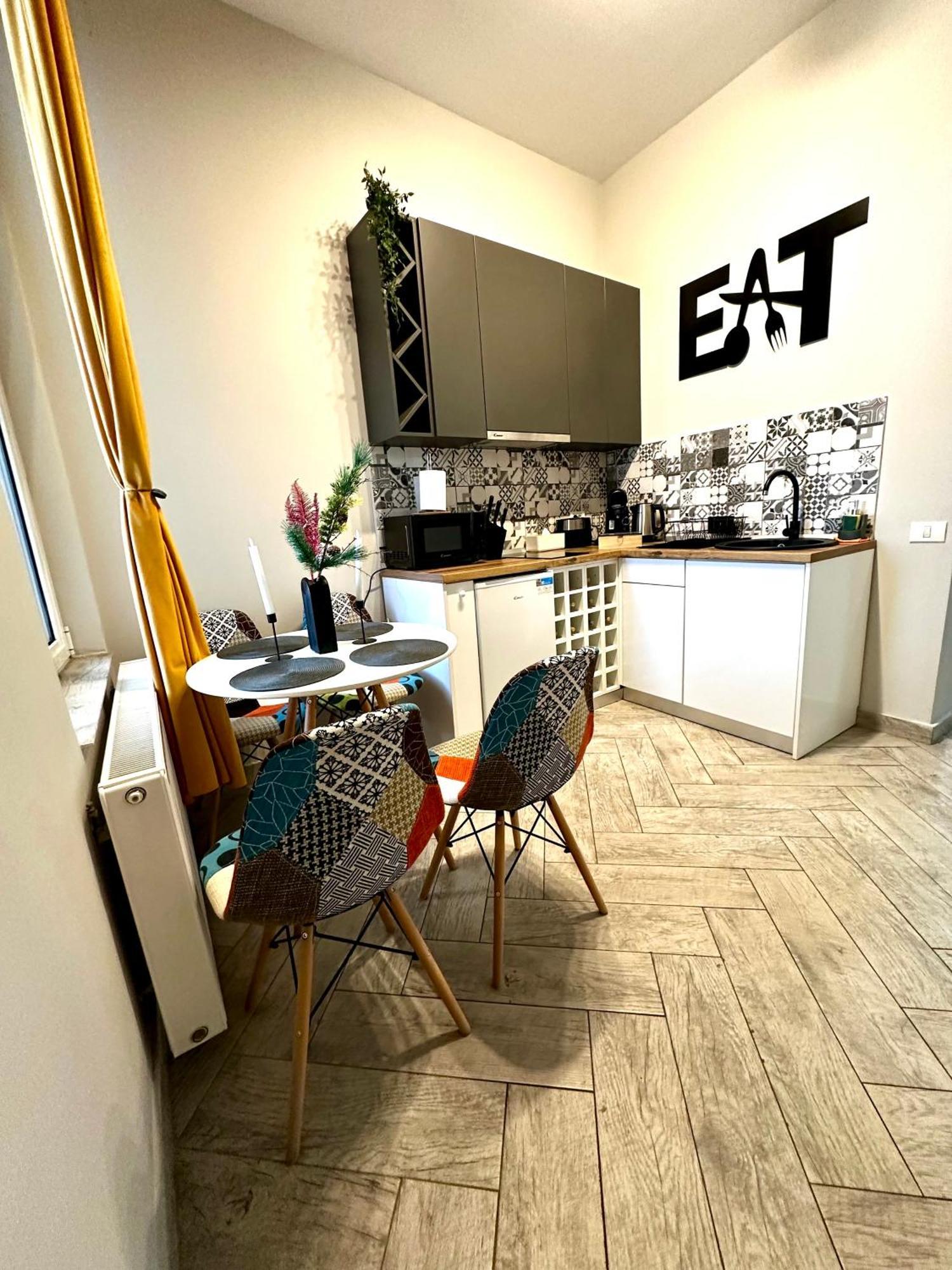 Stay Inn Central Brasov Apartments Luaran gambar